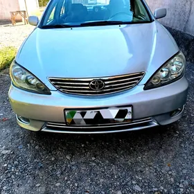 Toyota Camry 2004