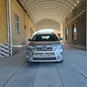 Toyota Highlander 2018