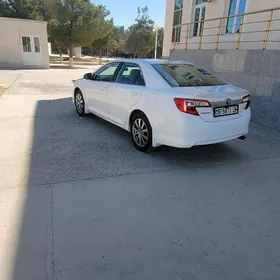 Toyota Camry 2012
