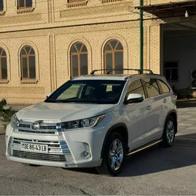 Toyota Highlander 2019