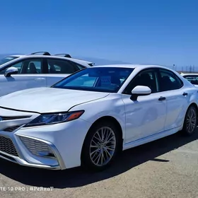 Toyota Camry 2020