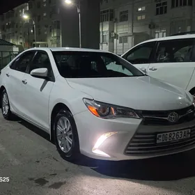 Toyota Camry 2017