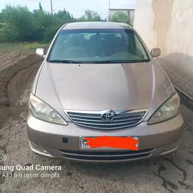 Toyota Camry 2004