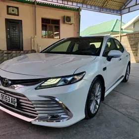 Toyota Camry 2018