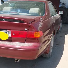 Toyota Camry 1999