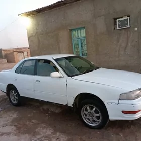 Toyota Camry 1991