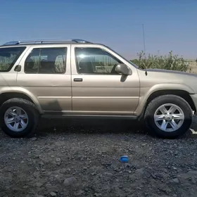 Nissan Pathfinder 2002