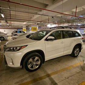 Toyota Highlander 2019