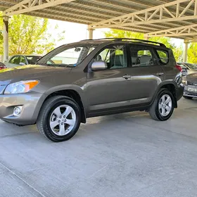 Toyota RAV4 2011