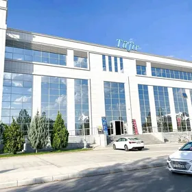 Obezdnoý 1etaž 408m²pomişenye