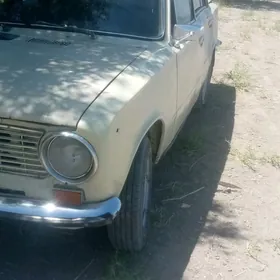 Lada 2104 1980
