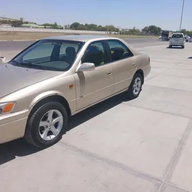 Toyota Camry 1999