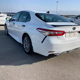 Toyota Camry 2020