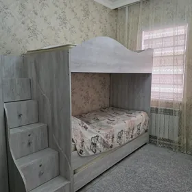 кровать