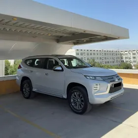 Mitsubishi Montero Sport 2020