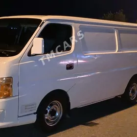 Nissan Urvan 2008