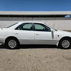Toyota Camry 1997