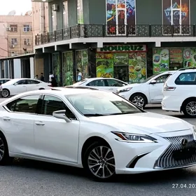 Lexus ES 350 2020