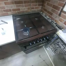 продам газовую плиту