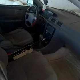Toyota Camry 2000