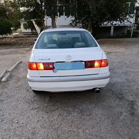 Toyota Corona 1996