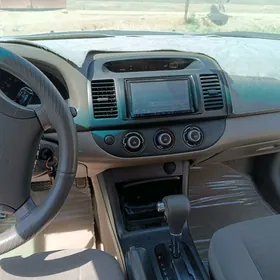Toyota Camry 2004