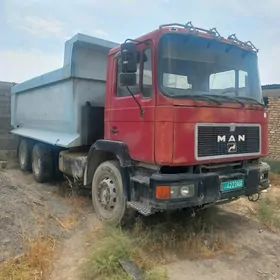 Man F90 1990