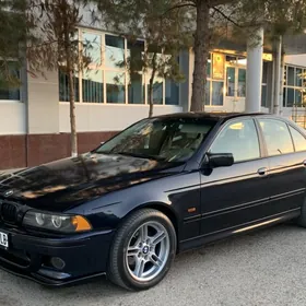 BMW E39 2001