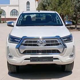Toyota Hilux 2021