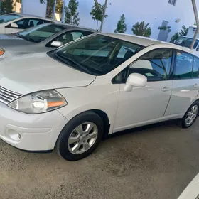 Nissan Versa 2010