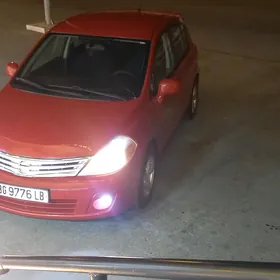 Nissan Versa 2010