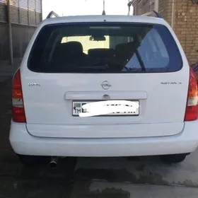 Opel Astra 2000