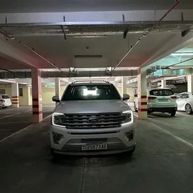 Ford Expedition 2021