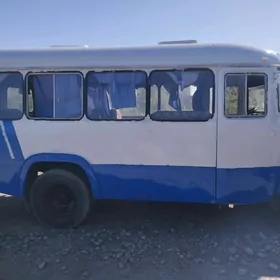 Gaz 53 1990
