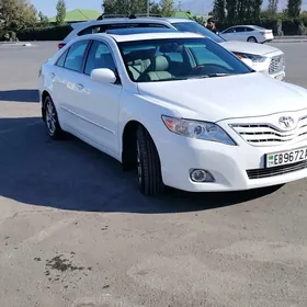 Toyota Camry 2011