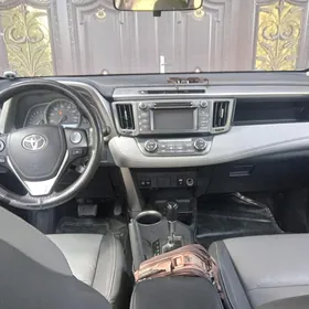 Toyota RAV4 2013