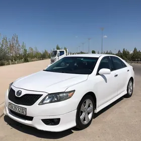 Toyota Camry 2011