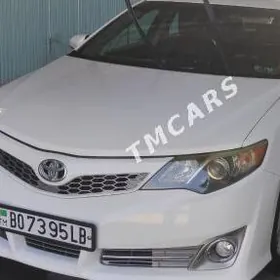 Toyota Camry 2014