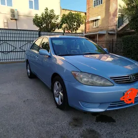 Toyota Camry 2005