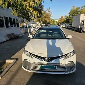 Toyota Camry 2023