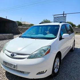 Toyota Sienna 2006