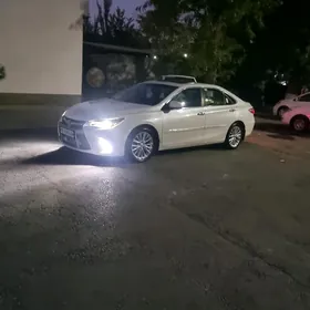 Toyota Camry 2016