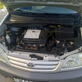 Toyota Sienna 2002