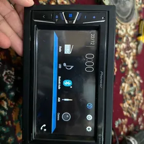 Pioneer DMH-G220BT