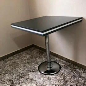 стол