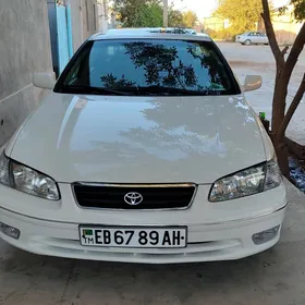 Toyota Camry 2000
