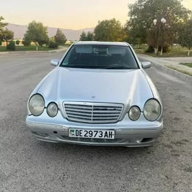 Mercedes-Benz E430 2001