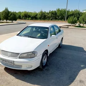 Nissan Sunny 2001