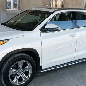 Toyota Highlander 2019
