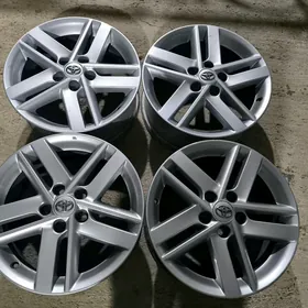 Palta Camry GLX diska